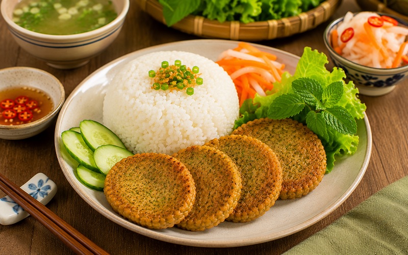 Chả cốm ăn với cơm nóng